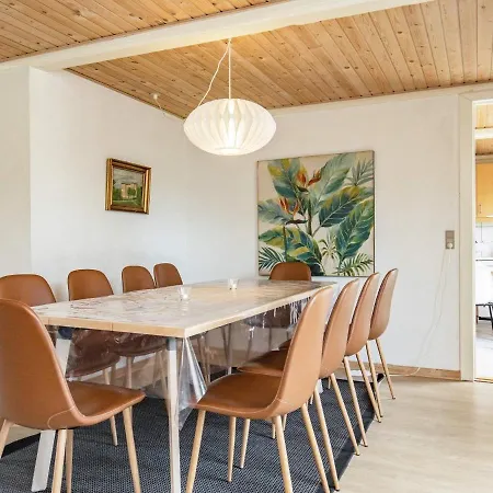11 Person In R Sk Bing Holiday home *
